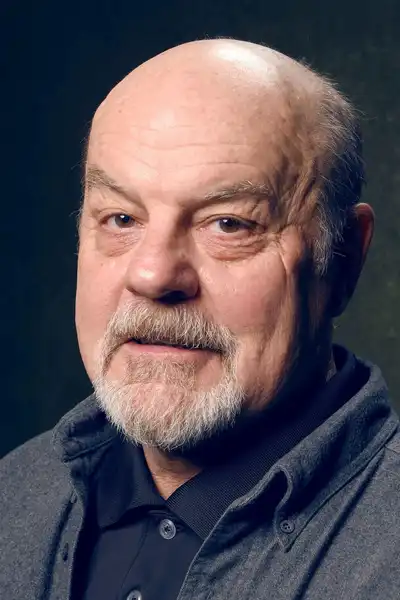 Michael Ironside headshot