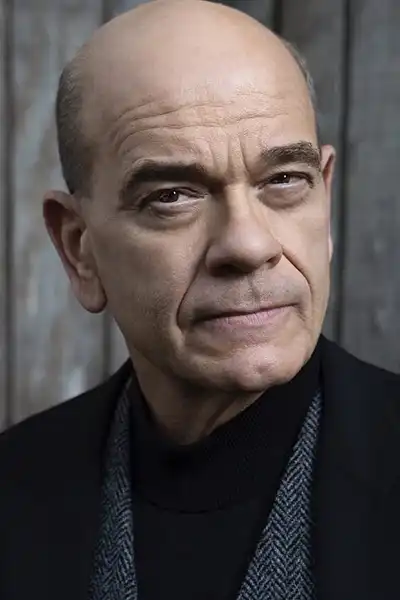 Robert Picardo headshot