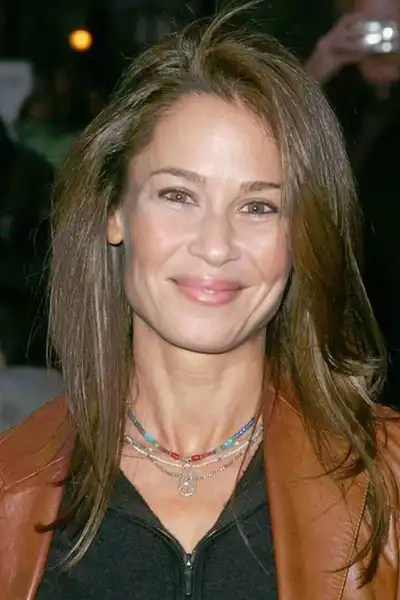 Julie Warner headshot