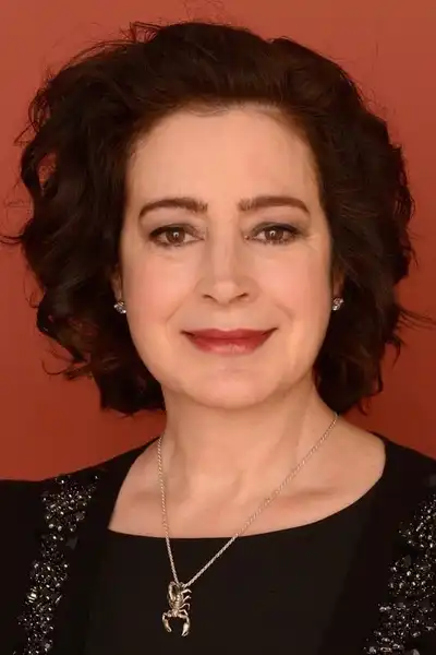 Sean Young headshot