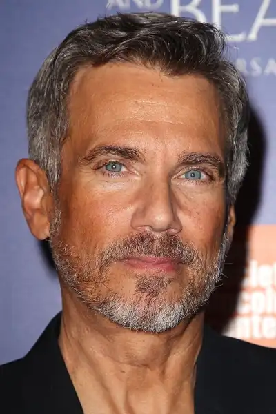 Robby Benson headshot