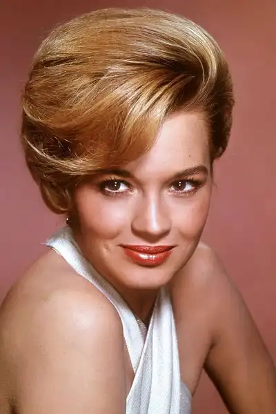 Angie Dickinson headshot