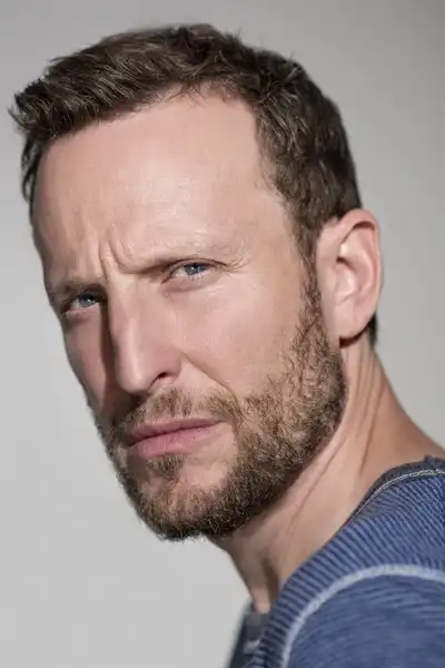 Bodhi Elfman headshot
