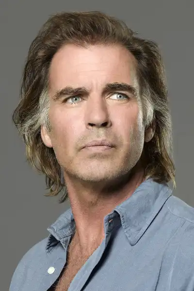 Jeff Fahey headshot