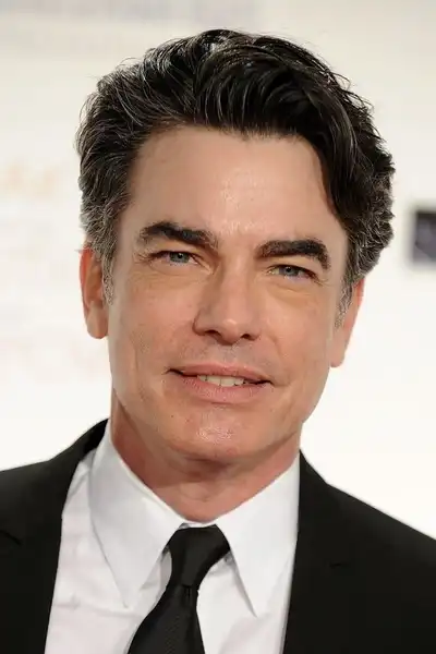 Peter Gallagher headshot