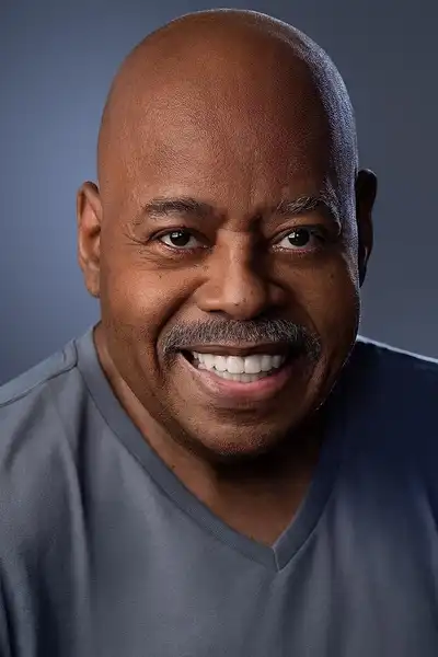 Reginald VelJohnson headshot