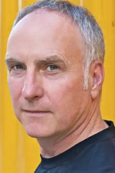 Laurie Murdoch headshot