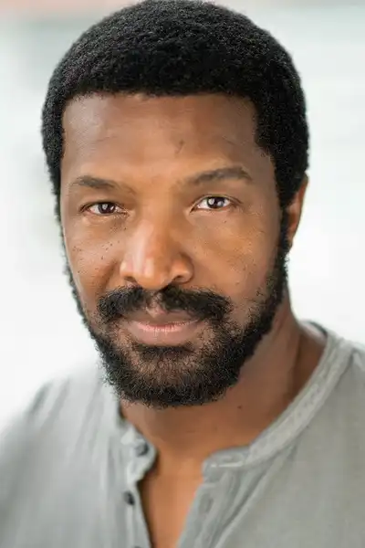 Roger Cross headshot