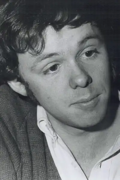 Timothy Bond headshot