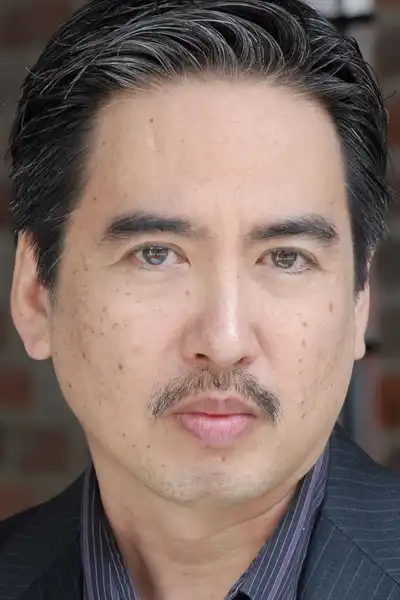 Stan Egi headshot