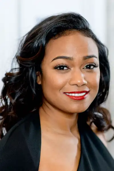 Tatyana Ali headshot