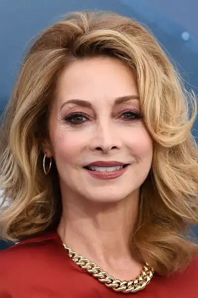 Sharon Lawrence headshot