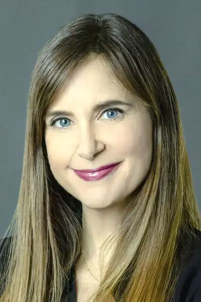 Kellie Martin headshot
