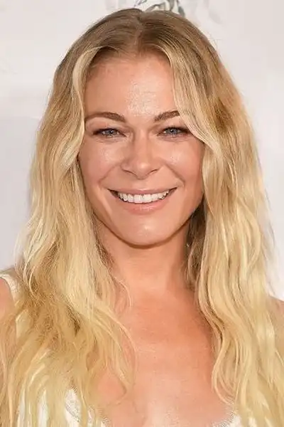LeAnn Rimes headshot
