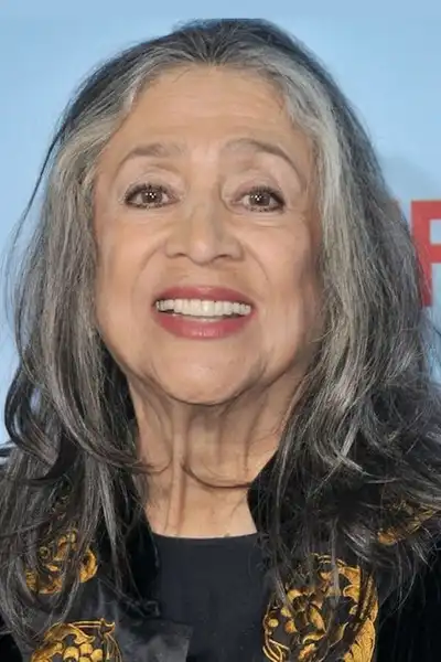 Liz Torres headshot