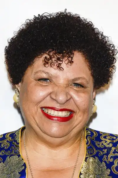 Patricia Belcher headshot
