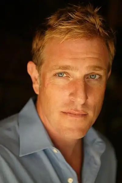 Scott Atkinson headshot