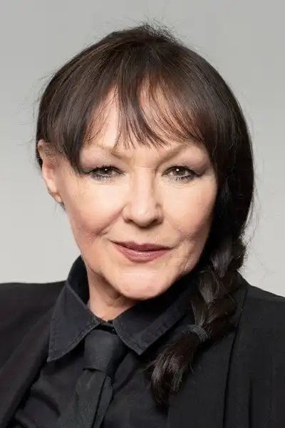 Frances Barber headshot