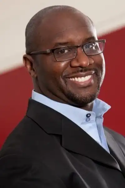 Roger M. Bobb headshot