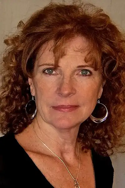 Sara Botsford headshot