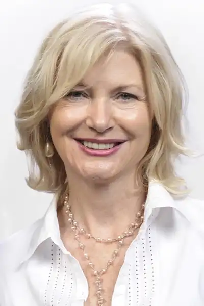 Beth Broderick headshot