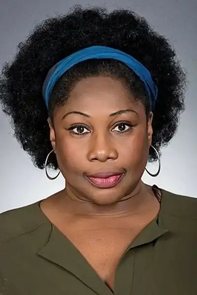 Wendy Mae Brown headshot