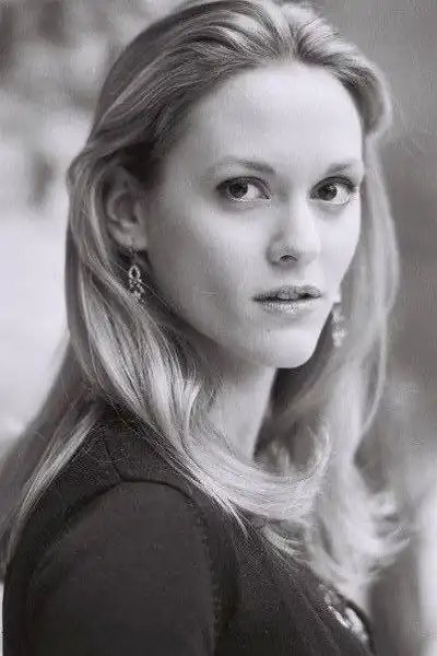 Clemency Burton-Hill headshot