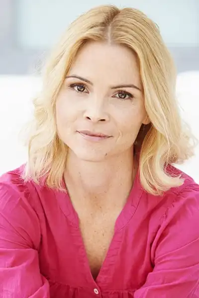 Emma Campbell headshot