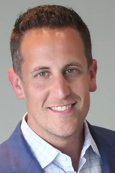 Noah Cappe headshot