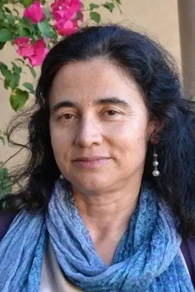 Patricia Cardoso headshot