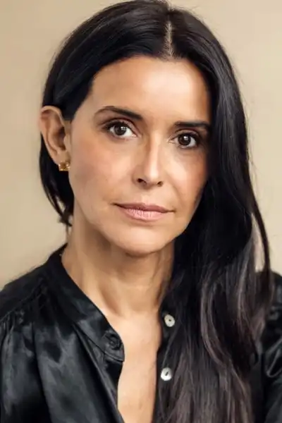 Alex Castillo headshot