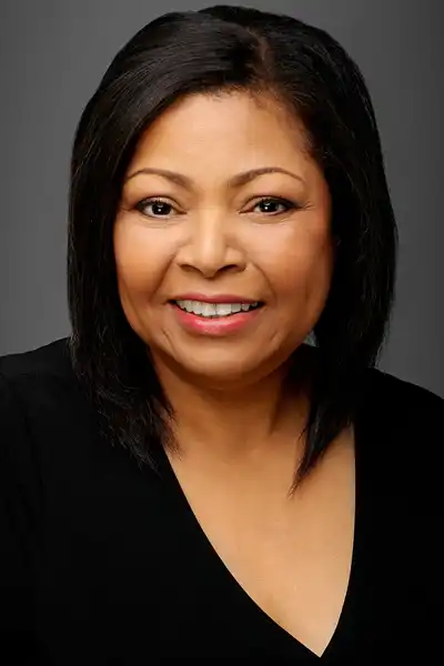 Candus Churchill headshot