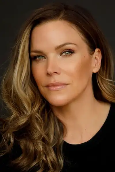 Karen Cliche headshot