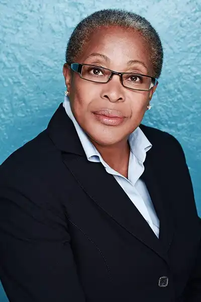 Darlene Cooke headshot