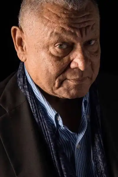 Joe Costa headshot