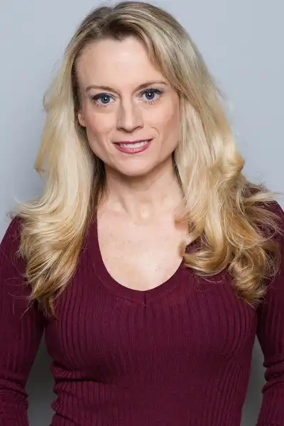 Stacia Crawford headshot