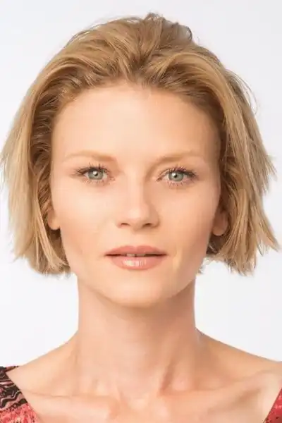 Missy Crider headshot