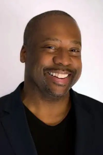 David J. Curtis headshot