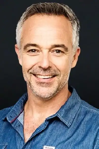 Cameron Daddo headshot