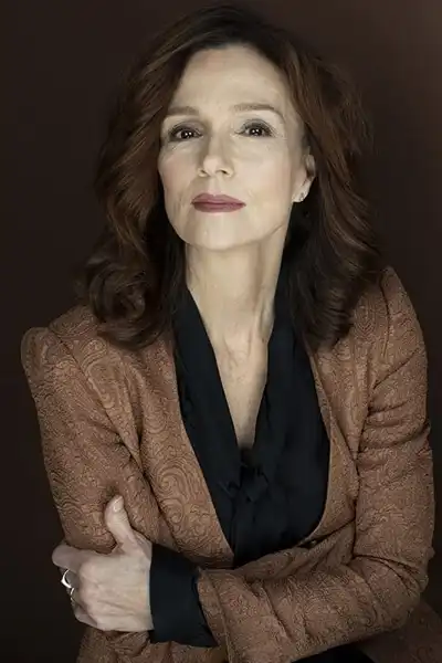 Jennifer Dale headshot