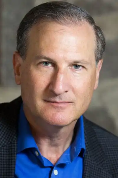 David de Vries headshot