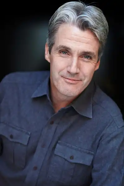 Bruce Dinsmore headshot