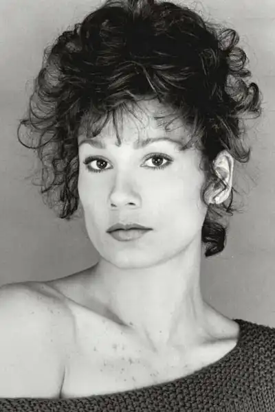 Marta DuBois headshot