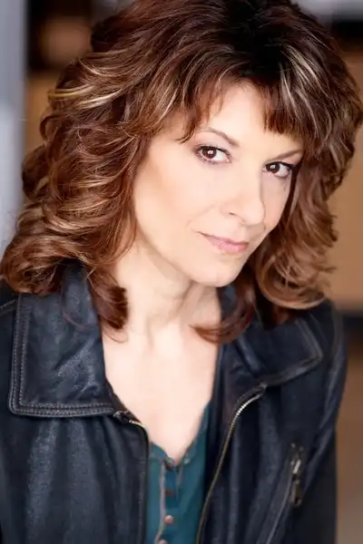 Peggy Dunne headshot