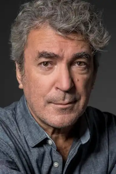 André Gago headshot