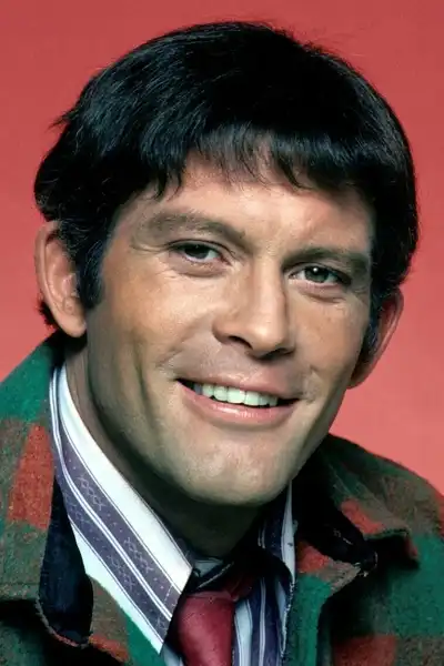 Max Gail headshot