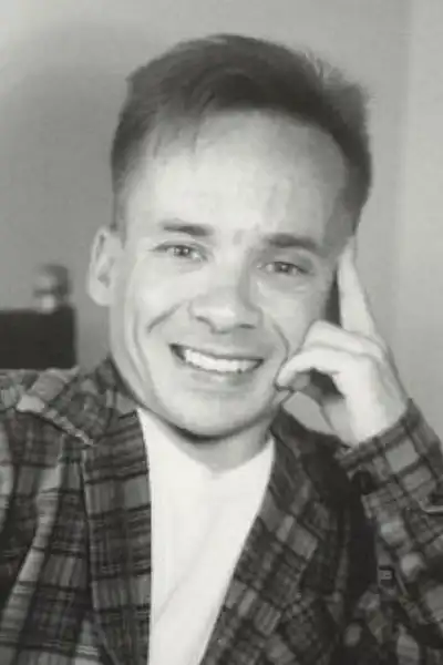 Ed Gale headshot