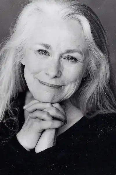Ellen Geer headshot