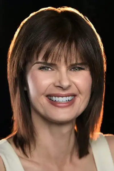 Carrie Genzel headshot