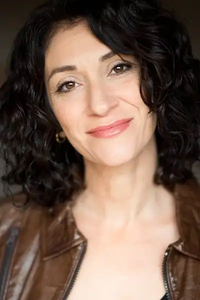 Dina Gillespie headshot